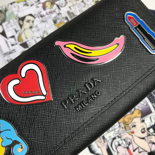 prada錢包 普拉達專櫃最新爆款 1MH132 黑色 Prada2019最新爆款女士翻蓋錢夾  pyd2069